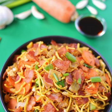 Bacon and Egg Lo Mein