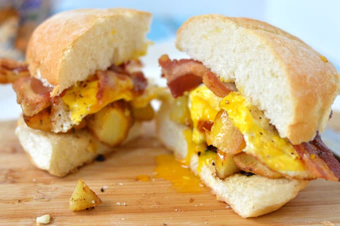 The Boott Mill Breakfast Sandwich - A copycat recipe of the best breakfast sandwich from Arthur's Diner. | omgfood.com