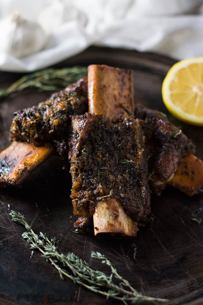 Greek-Style Roasted Beef Ribs | omgfood.com