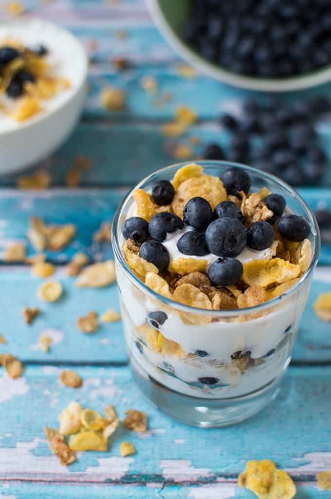 Corn Flakes Yoghurt & Berry Bowl