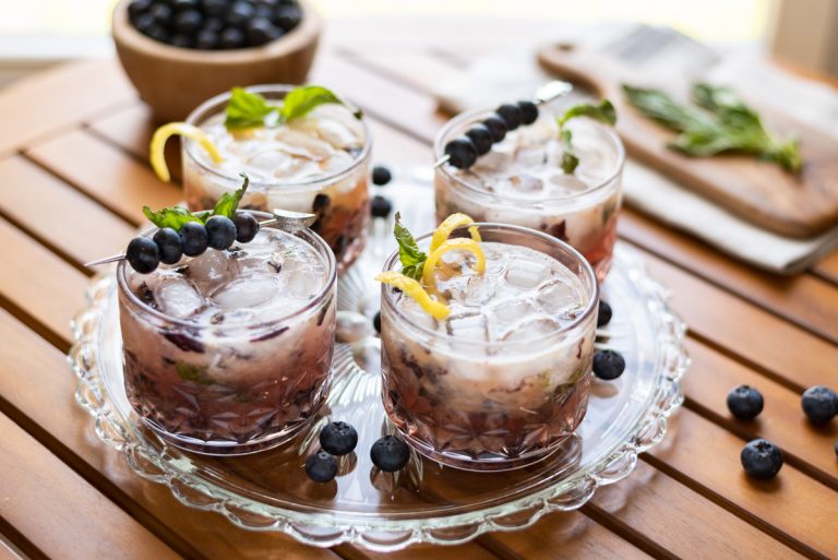 Blueberry Basil Bourbon Smash OMGfood